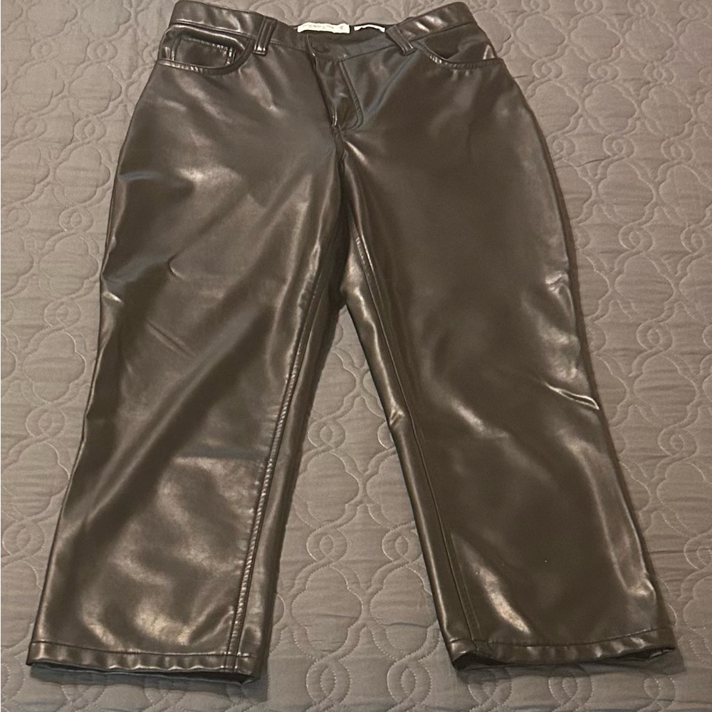 Abercrombie & Fitch Curve Love Vegan Leather 90’s Pant
